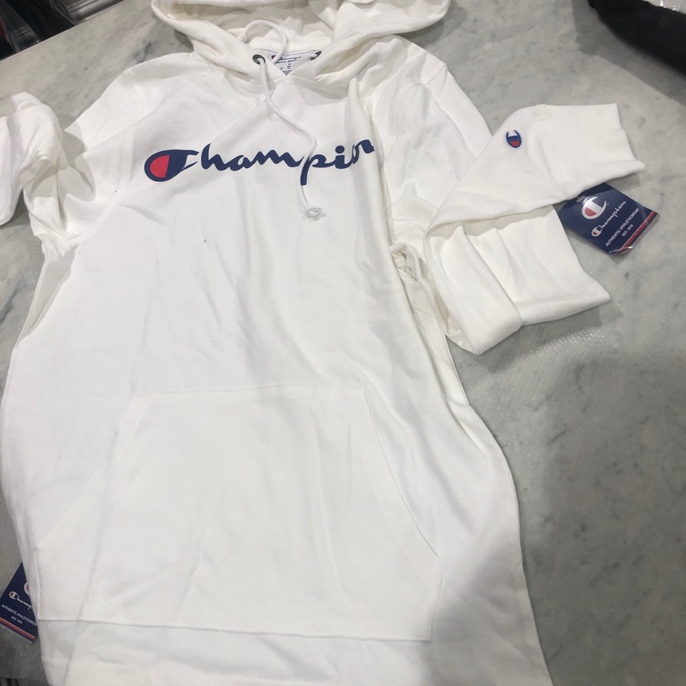 Sweatshirt with hoodie